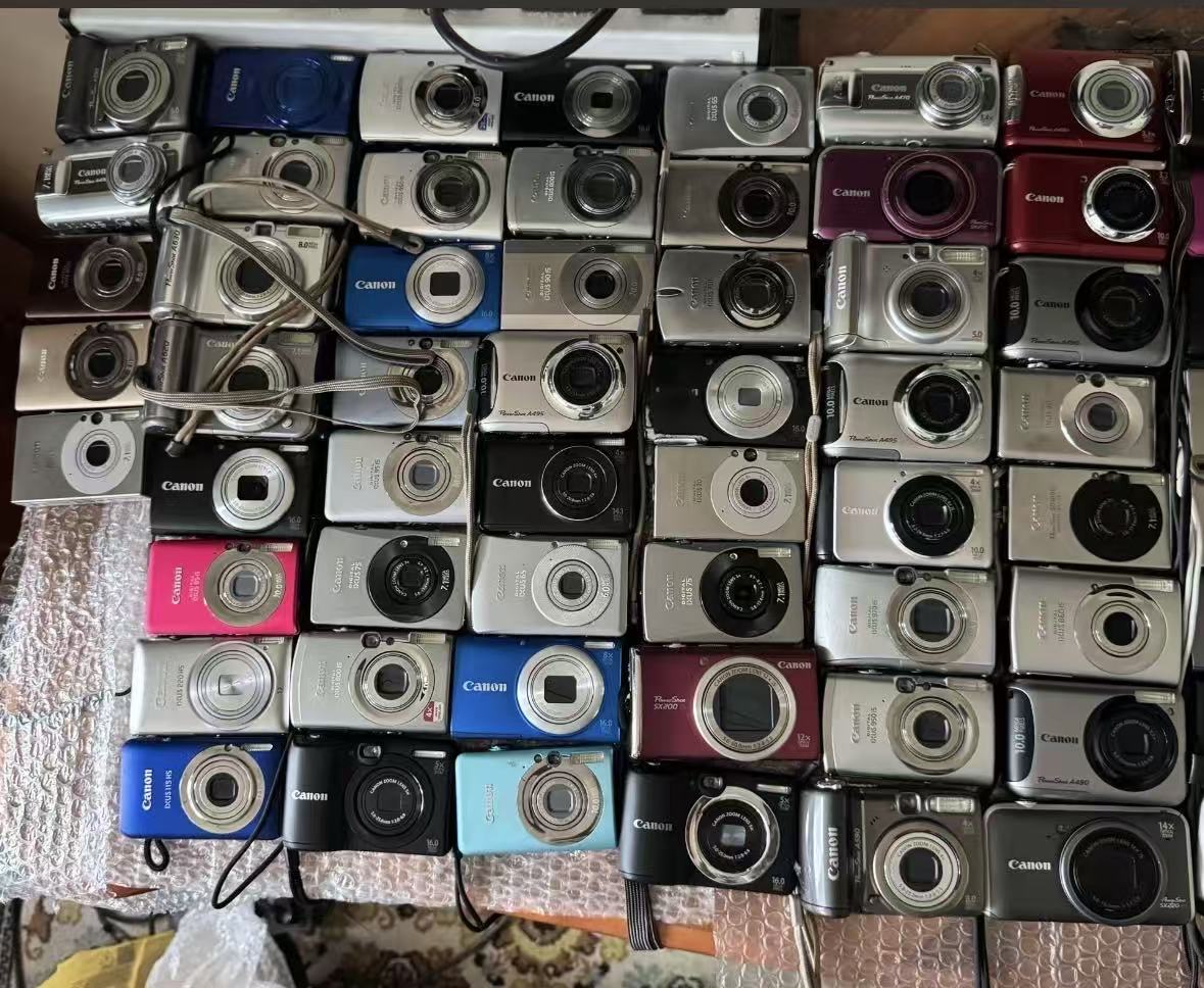 🔥 Vintage Canon IXUS Retro CCD Cameras – Models 50/120/175/50/300/950 | Limited Sale!